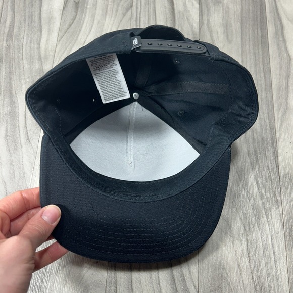 Vans Of The Wall EST 1966 Baseball Cap Mens Black Adjustable Snapback Flat Bill - Picture 5 of 6